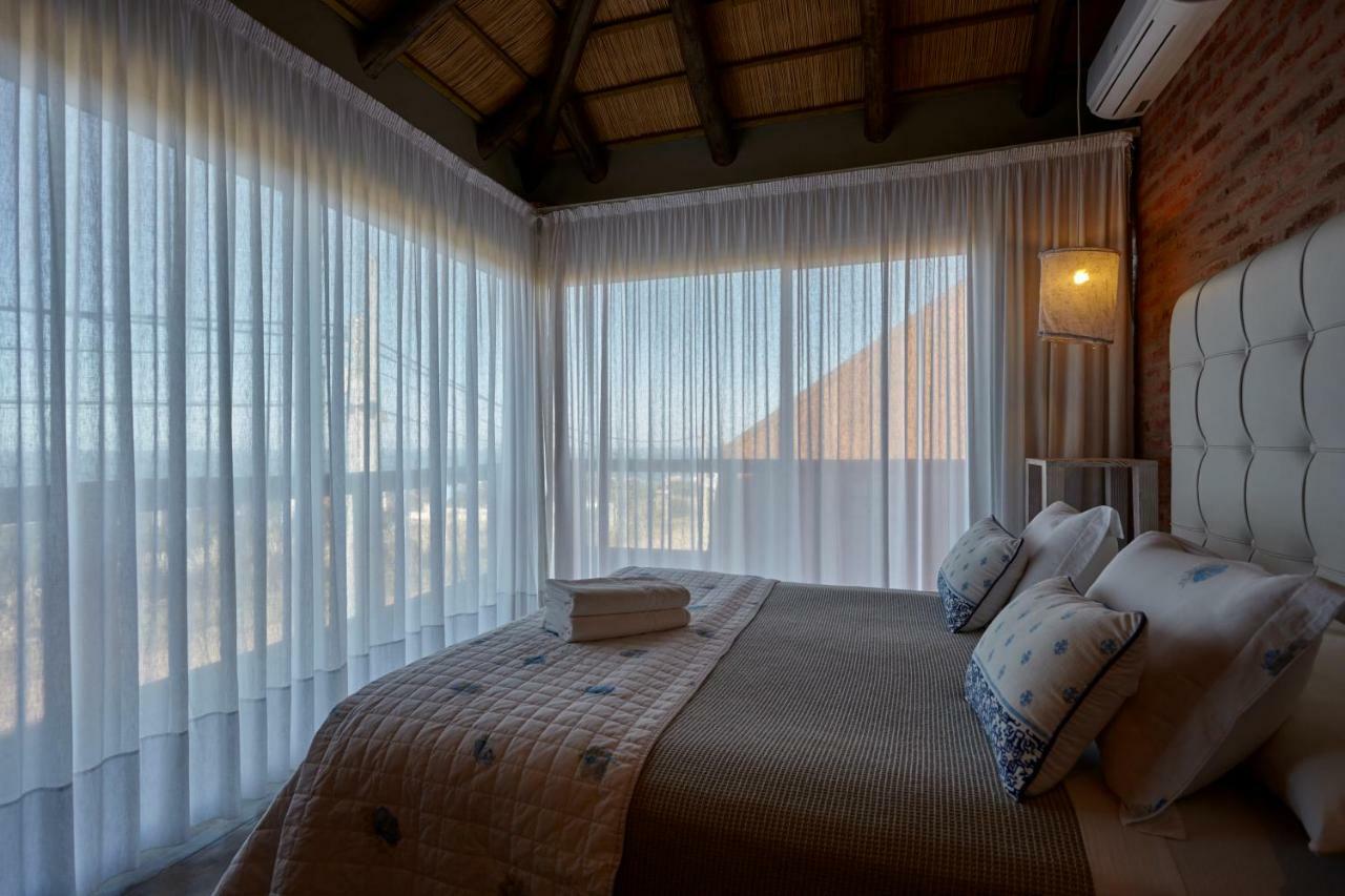 Villa Juana Bungalows & Suites Punta Del Diablo Exterior photo